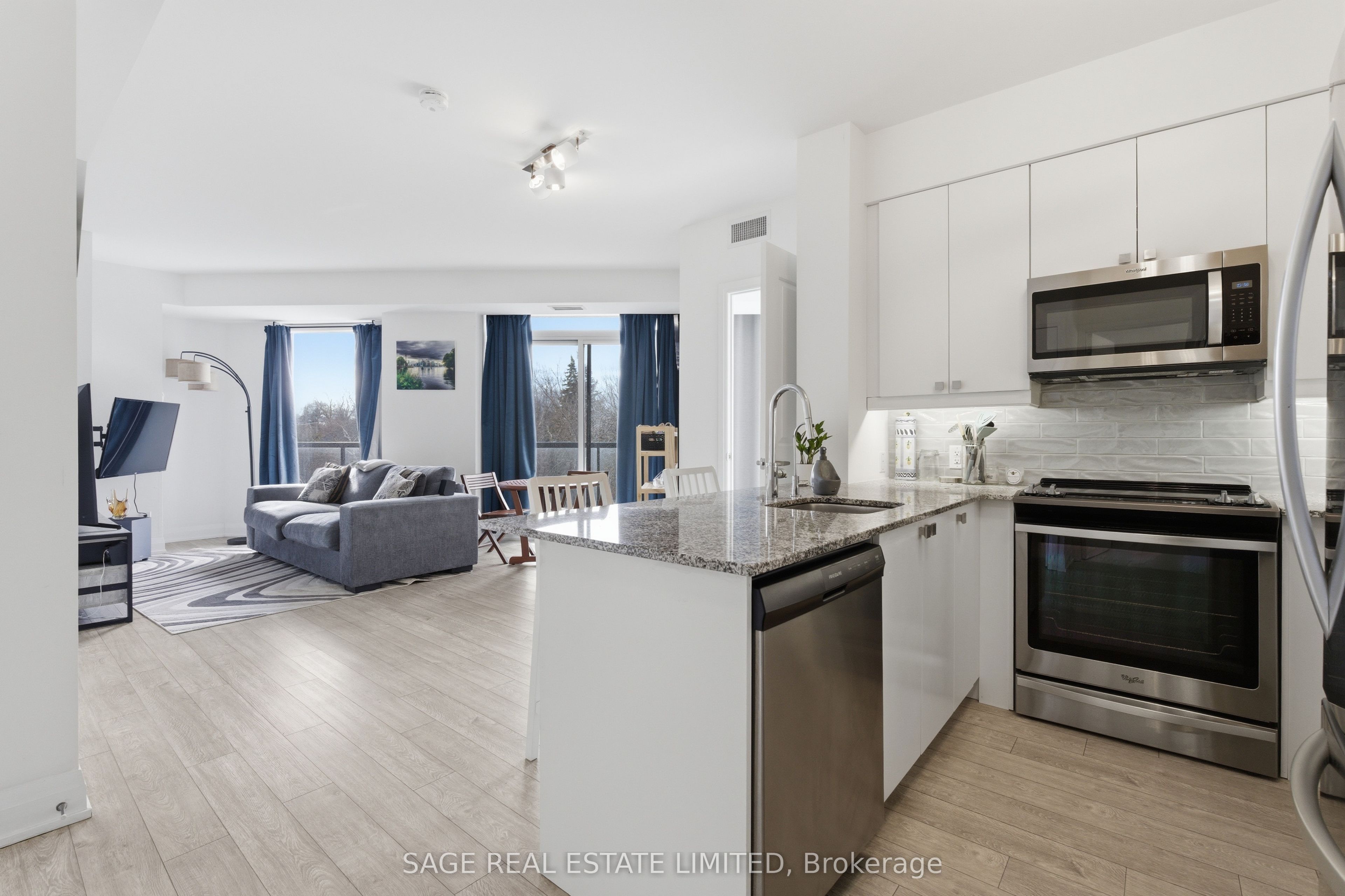 303-3655 Kingston Road, Toronto, ON, M1M 0E2