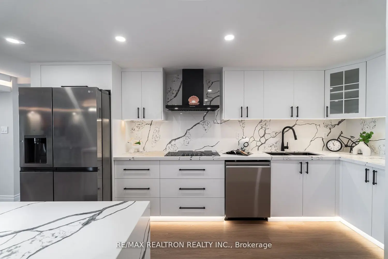 Additional image 6 of 1555 Finch Avenue 3002