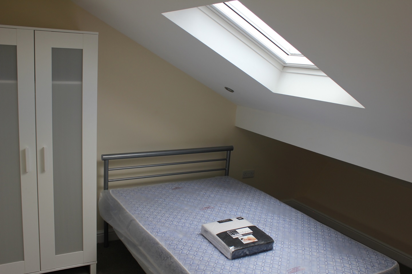 Additional image 6 of 6 Bed Terraced House, Hibbert Street, M14, N1 7GU