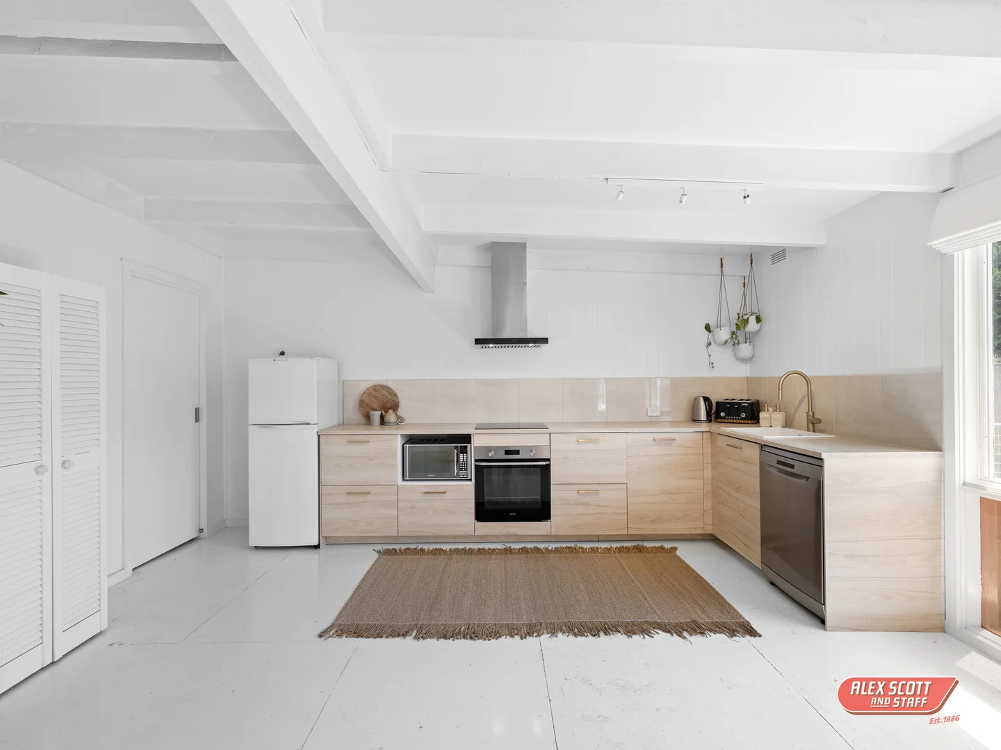 Additional image 5 of 2 Hollydene Court, Cowes VIC 3922