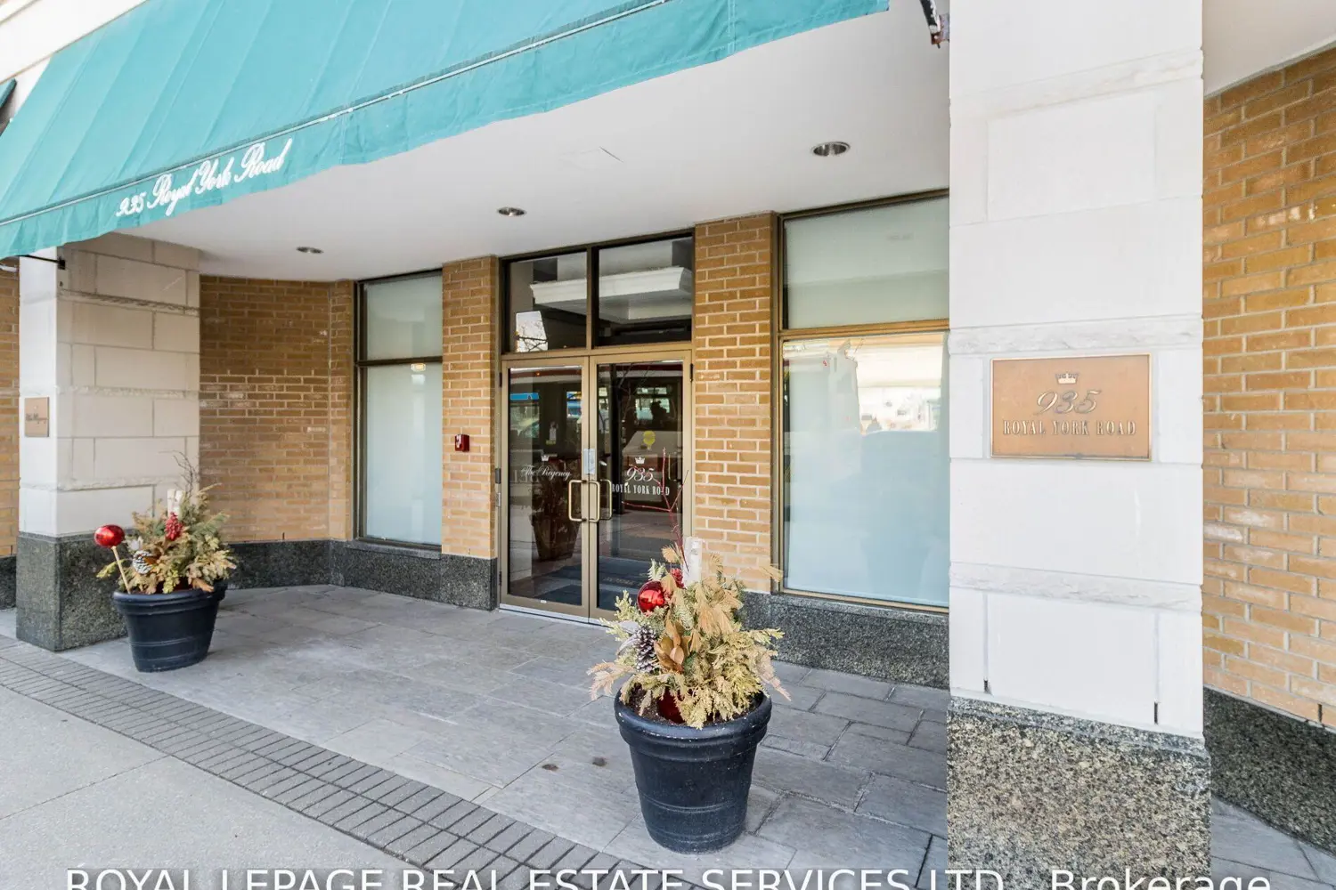 935 Royal York Road 305