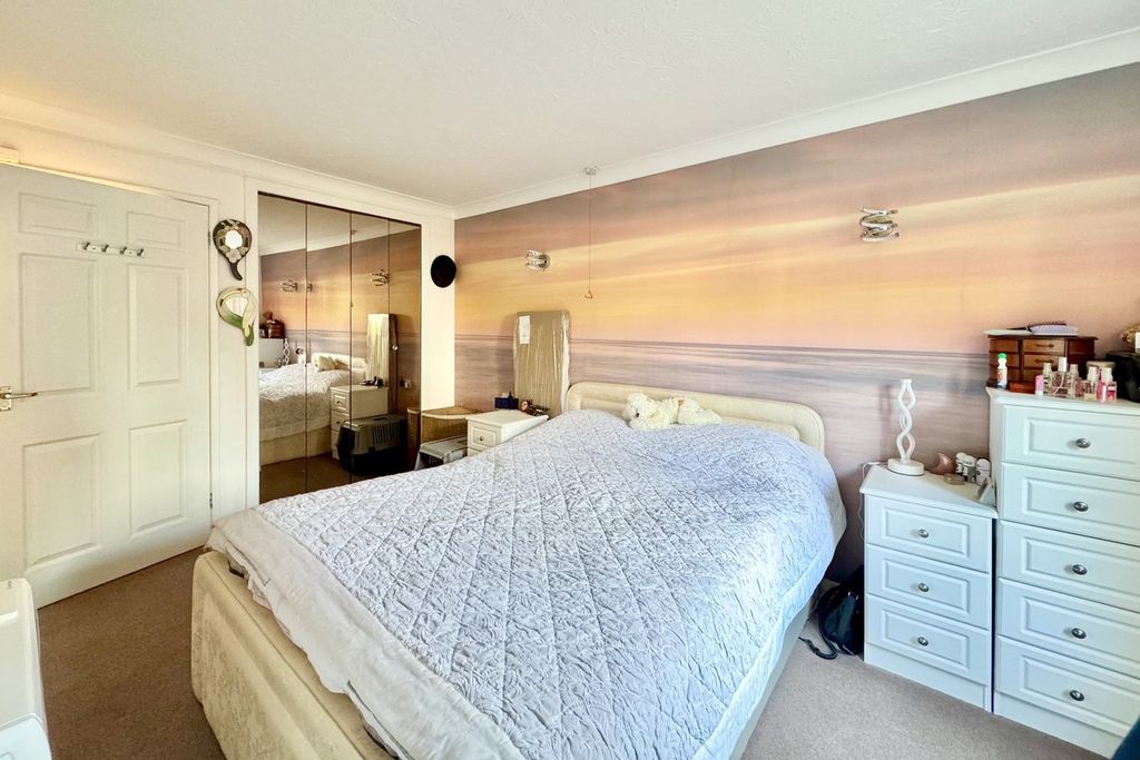 Additional image 8 of 1 bed property for saleSea Road, Boscombe, Bournemouth BH5