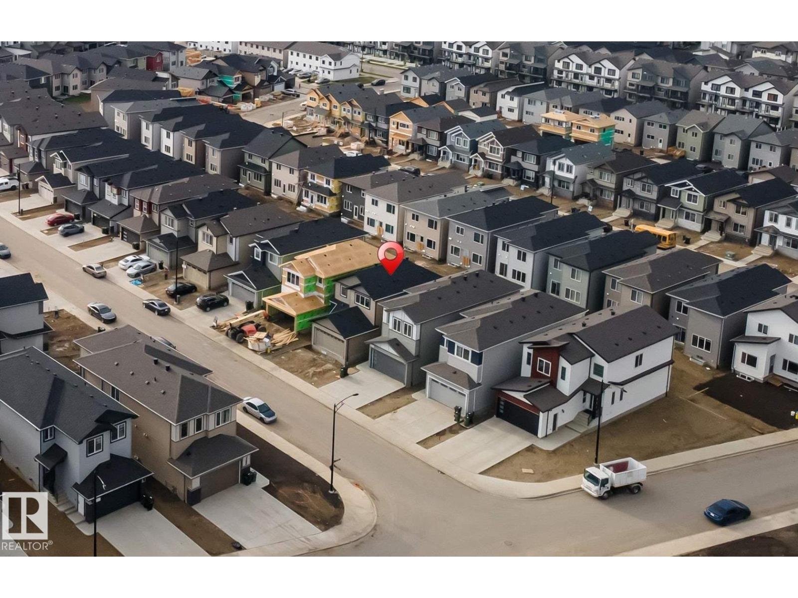 Additional image 2 of 1216 13 Avenue NW, Edmonton, AB, T6T2W2