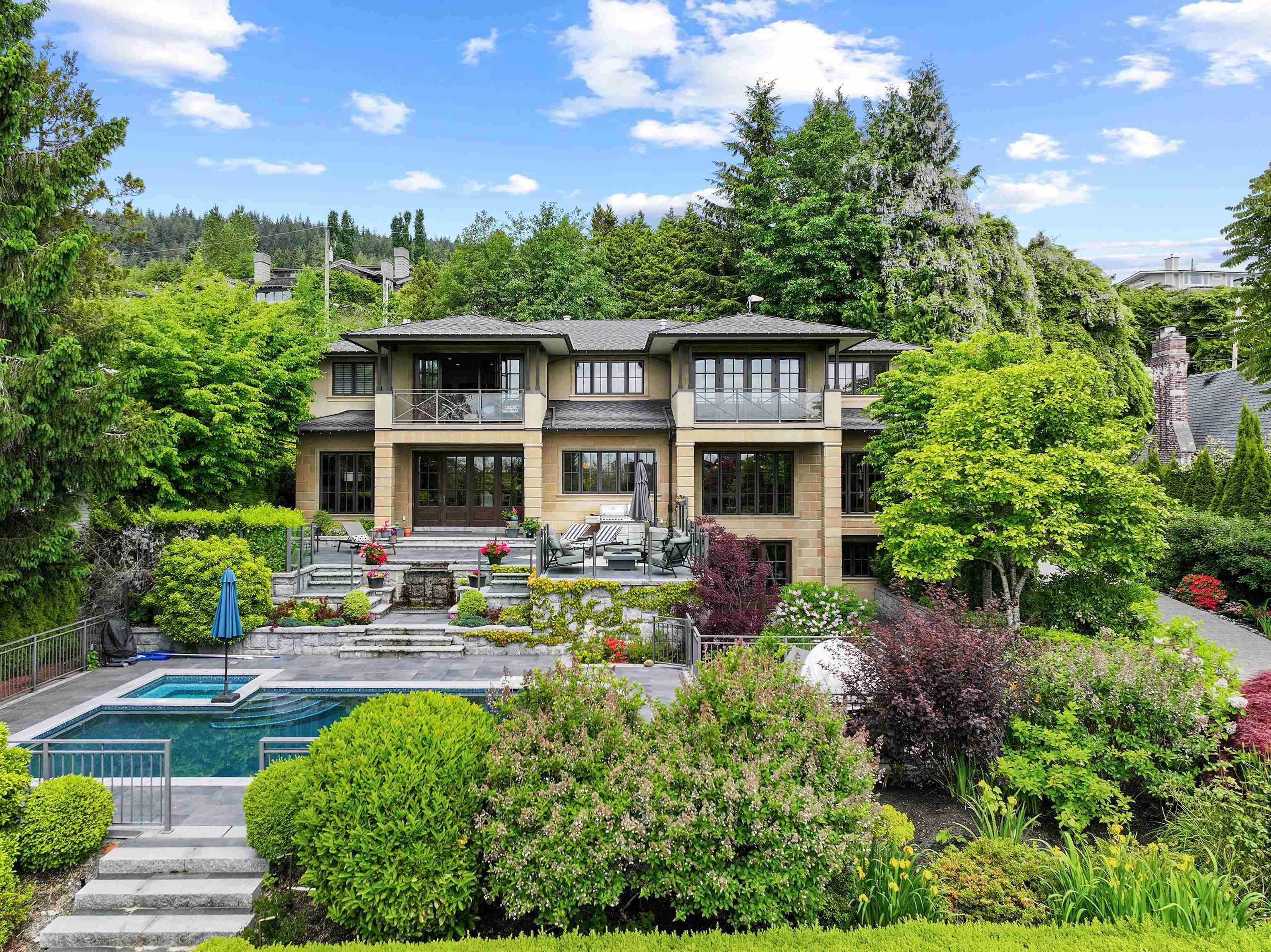 Additional image 2 of 1075 Groveland Road, West Vancouver, BC, V7S 1Z3