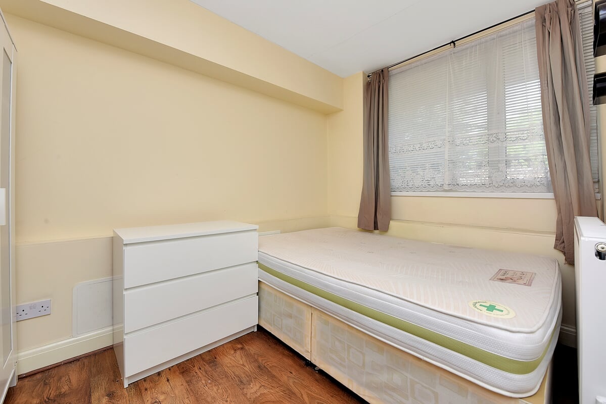 Additional image 4 of 4 Bed Maisonette, Churchward House, SE17, N1 7GU