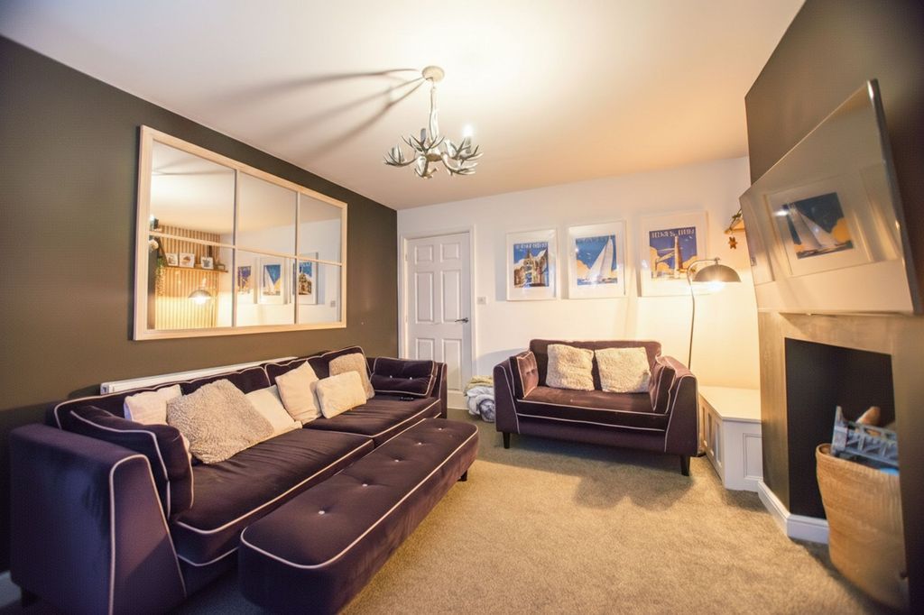 Additional image 6 of 5 bed semi-detached house for saleEastbourne Road, Hornsea HU18