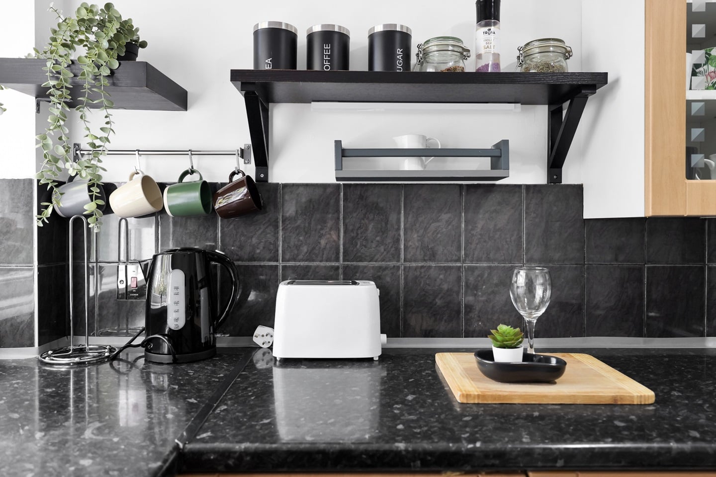 Additional image 9 of 2 Bed Flat, Morecambe Close, E1, N1 7GU