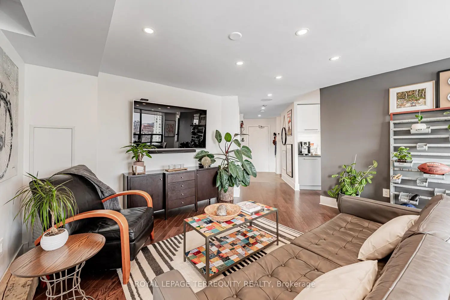 Additional image 4 of 192 Jarvis Street 1203