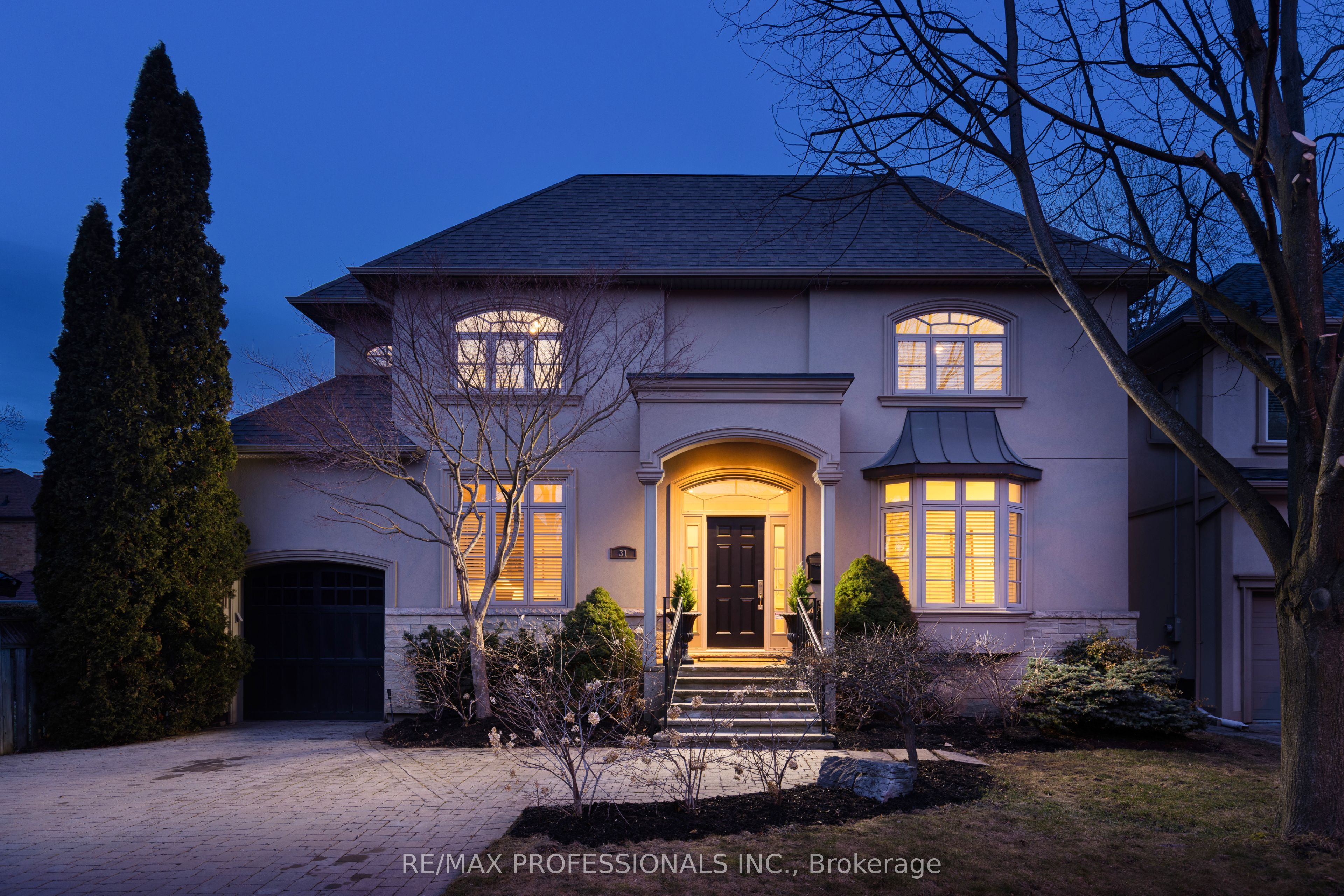 31 Gardenvale Road, Toronto, ON, M8Z 4C2