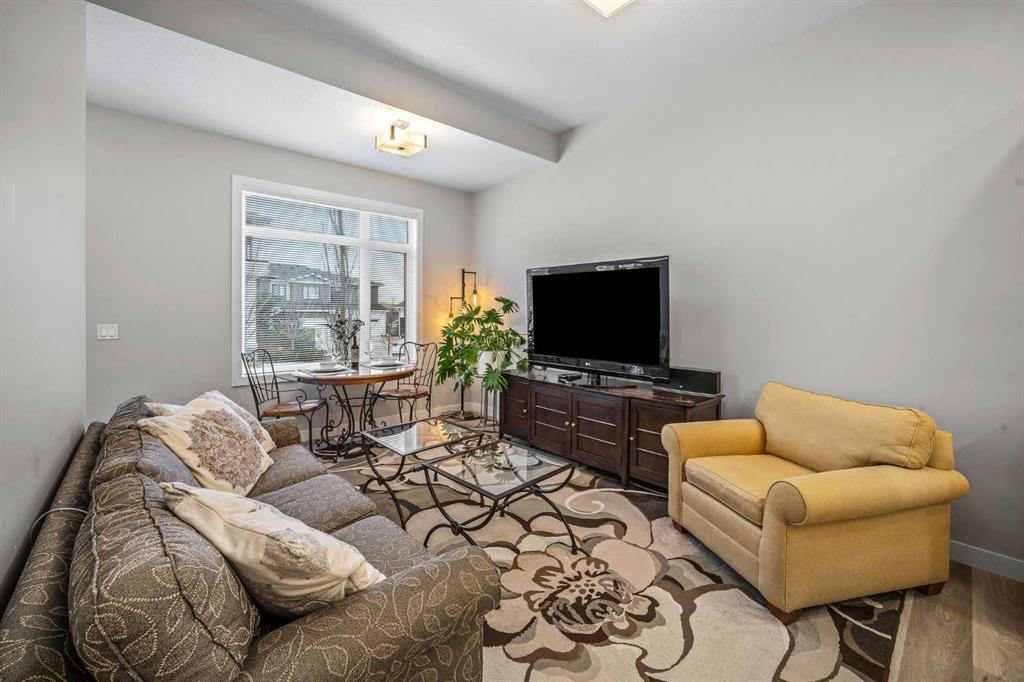 Additional image 6 of 210 Crestbrook Common SW, Calgary, AB, T3B6L1