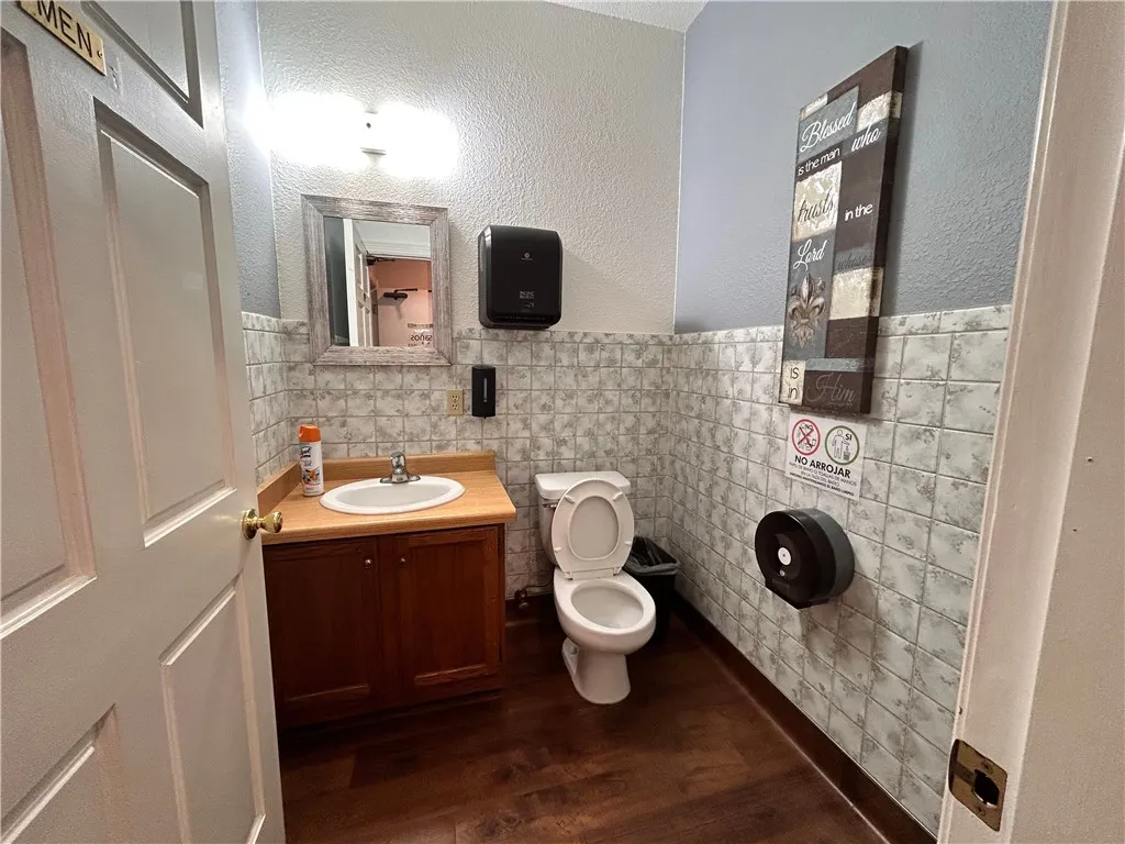 Additional image 86 of 1008 N Ross, Santa Ana, CA 92701