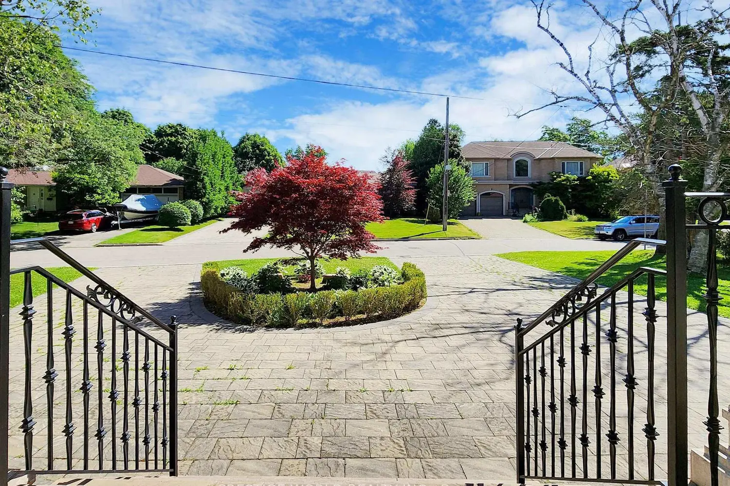 6 Blaine Drive photo 3