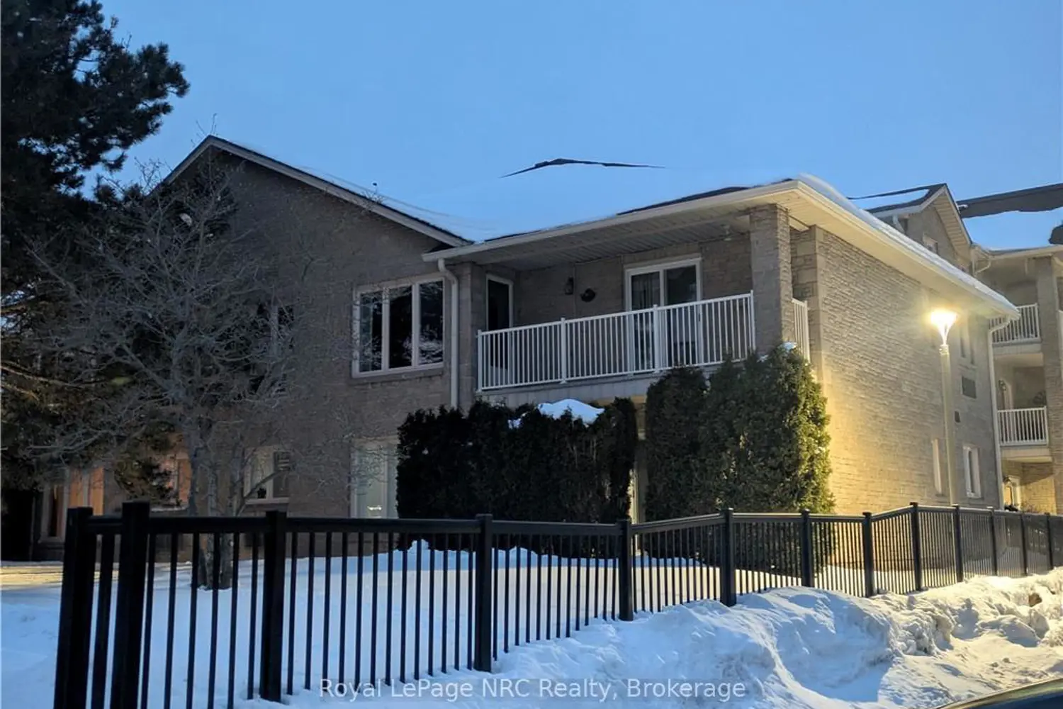 3050 Pinemeadow Drive 16 photo 2