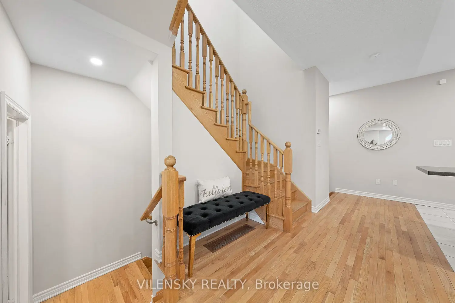 Additional image 9 of 8777 Dufferin Street 17