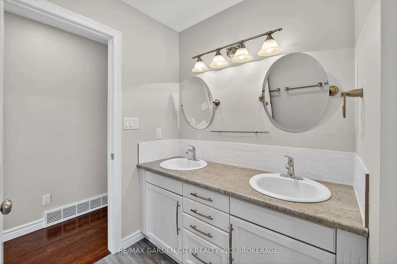 Additional image 10 of 4 Jeanette Drive