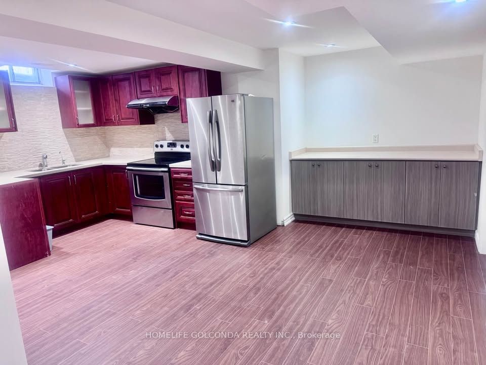 83 Berwick ( Basement ) Crescent, Richmond Hill, ON, L4C 0B7