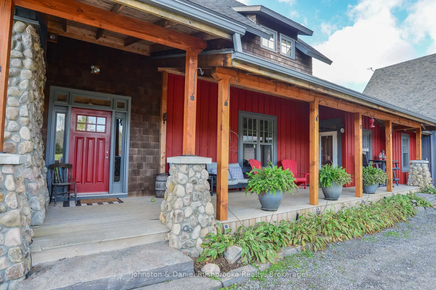 Additional image 2 of 1422 Muskoka Rd 118 Road