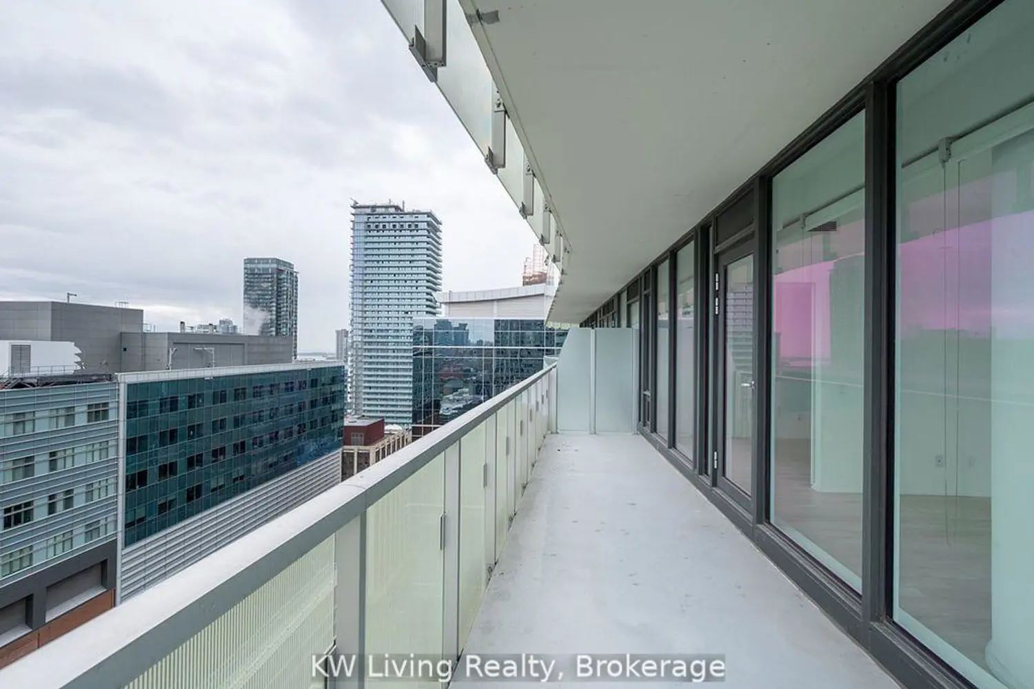 Additional image 14 of 197 Yonge Street 2102