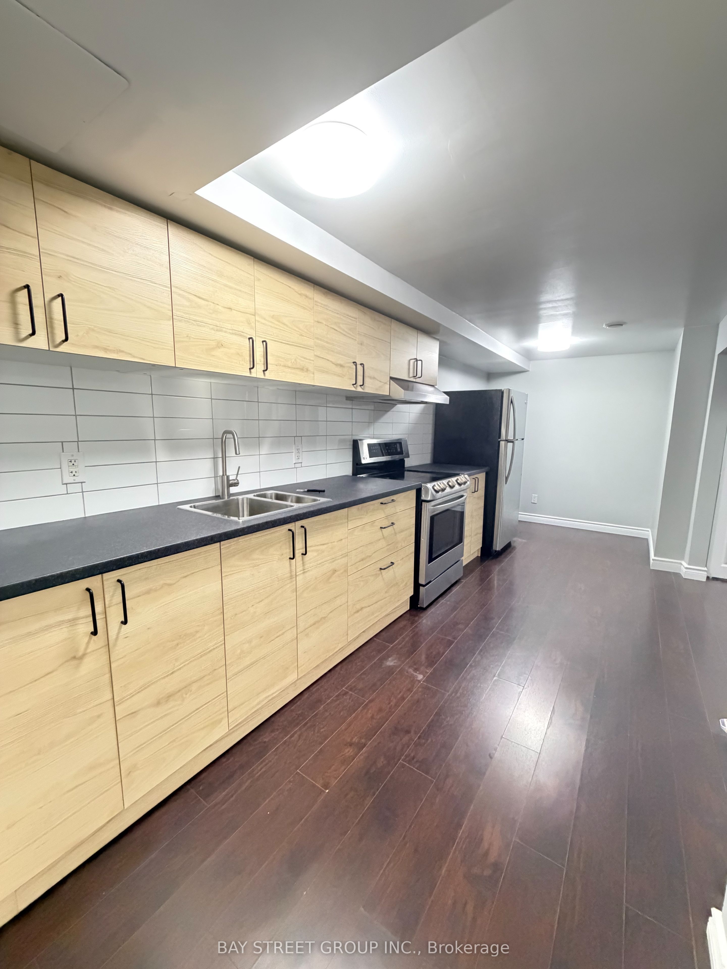 759 Eaglemount Crescent S, Mississauga, ON, L5C 1H2