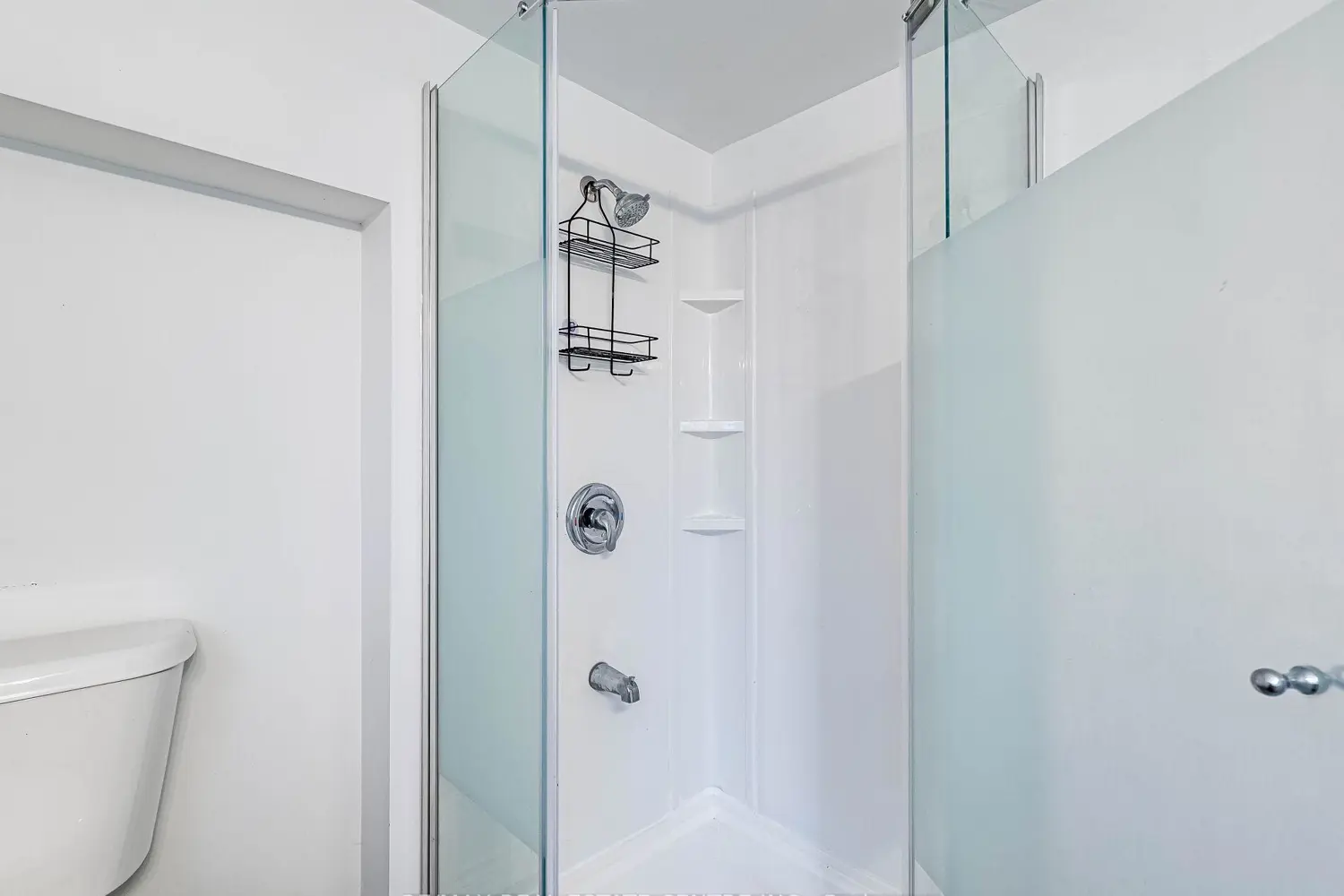 Additional image 15 of 64 Eaglewood Boulevard