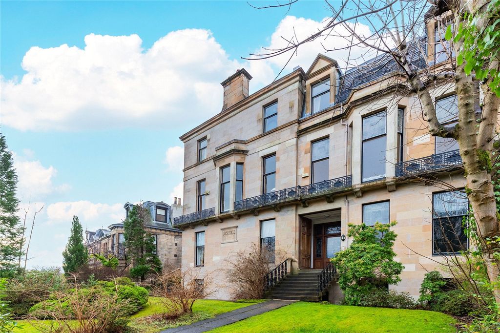4 bed flat for saleCleveden Road, Glasgow G12 photo 2