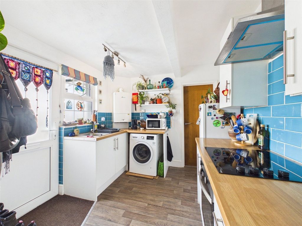 1 bed flat for saleBurn View, Bude, Cornwall EX23 photo 4