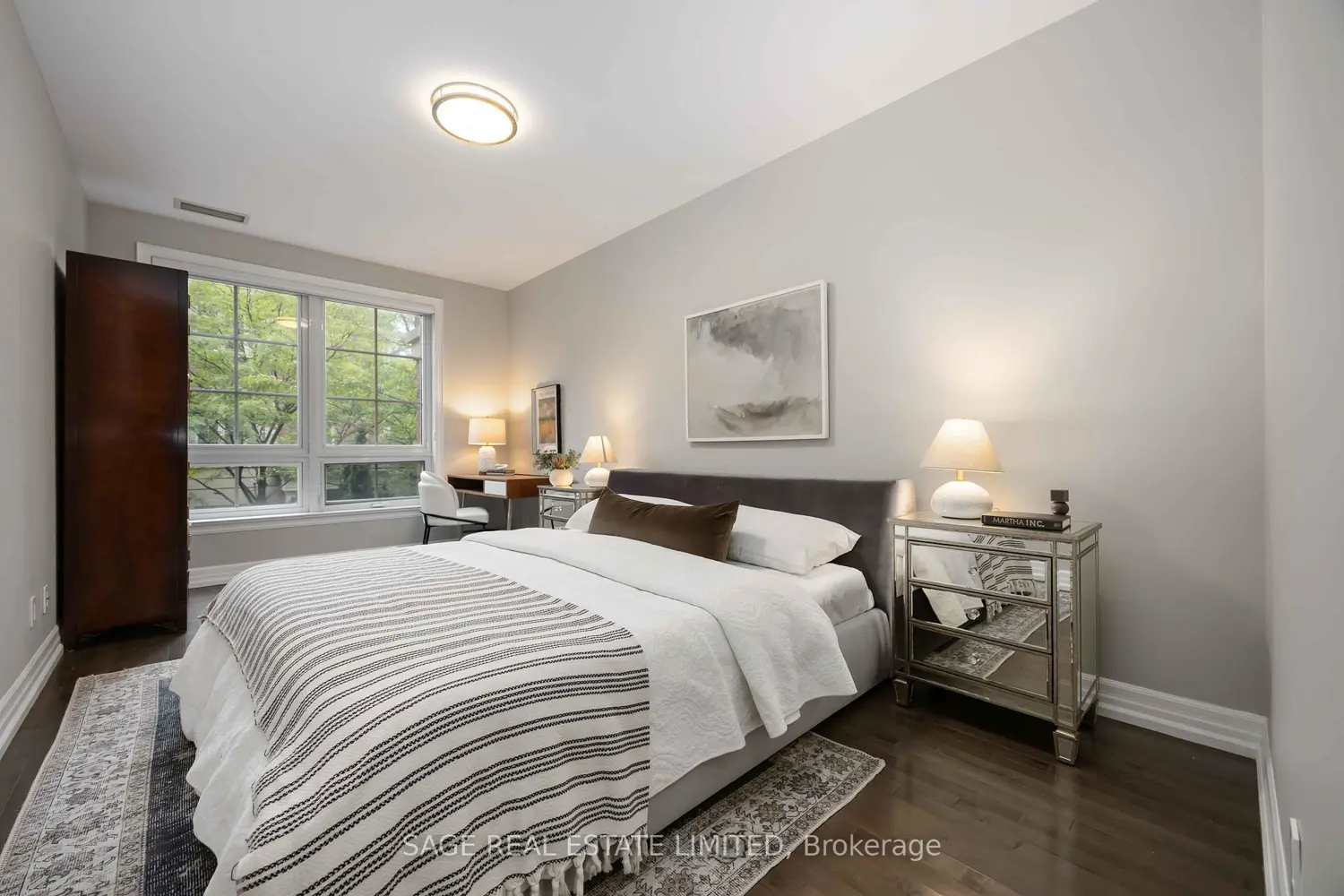 Additional image 13 of 20 Burkebrook Place 212