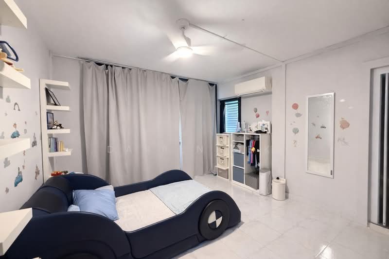 Additional image 11 of 161 Yung Ping Road