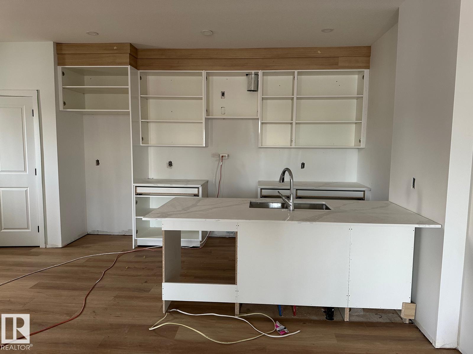 Additional image 4 of 9214 152 Street NW, Edmonton, AB, T5R1M7