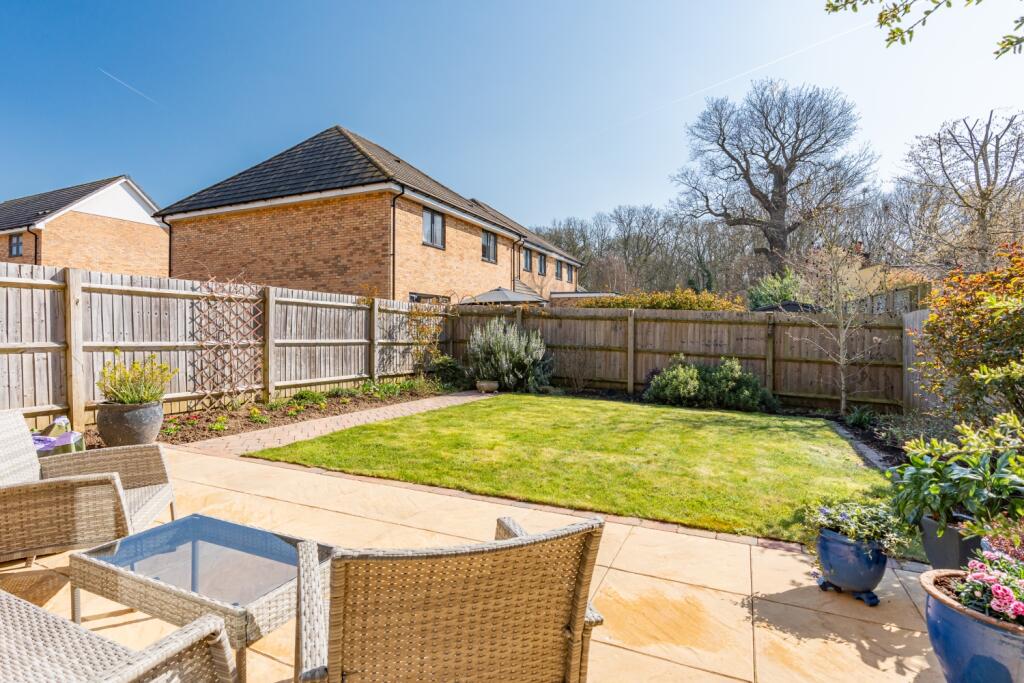 Additional image 28 of Queens Avenue, Welwyn Garden City, Hertfordshire, AL7