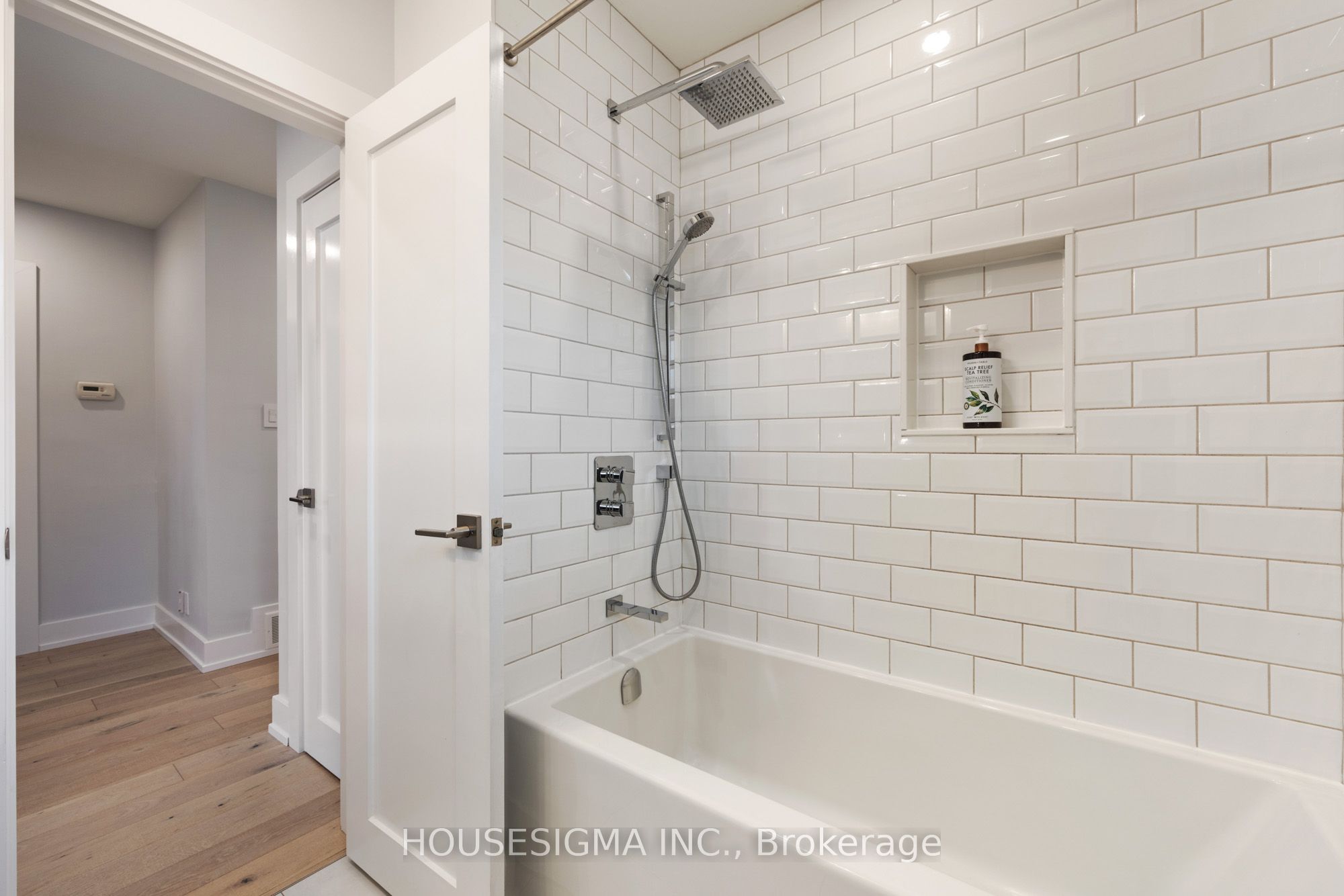 Additional image 5 of 11 Tynevale Drive, Toronto, ON, M9R 2B3