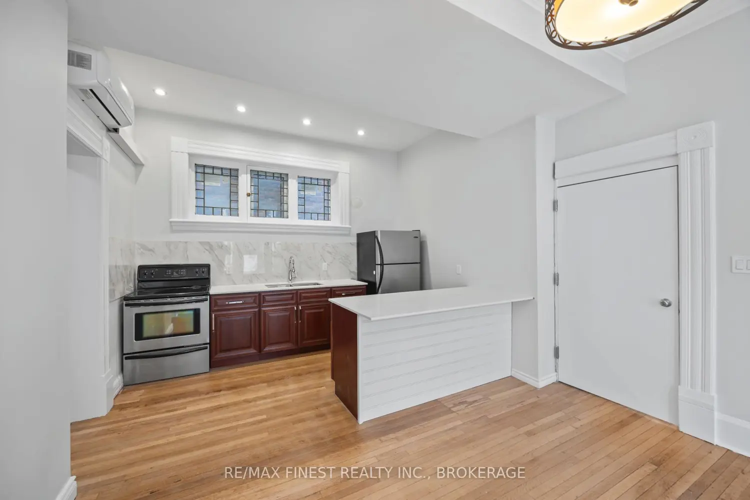 Additional image 8 of 10 Victoria Avenue