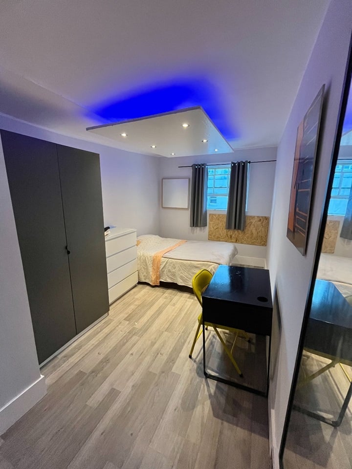 Room in a Shared House, Craven Road, W2, W2 3BP