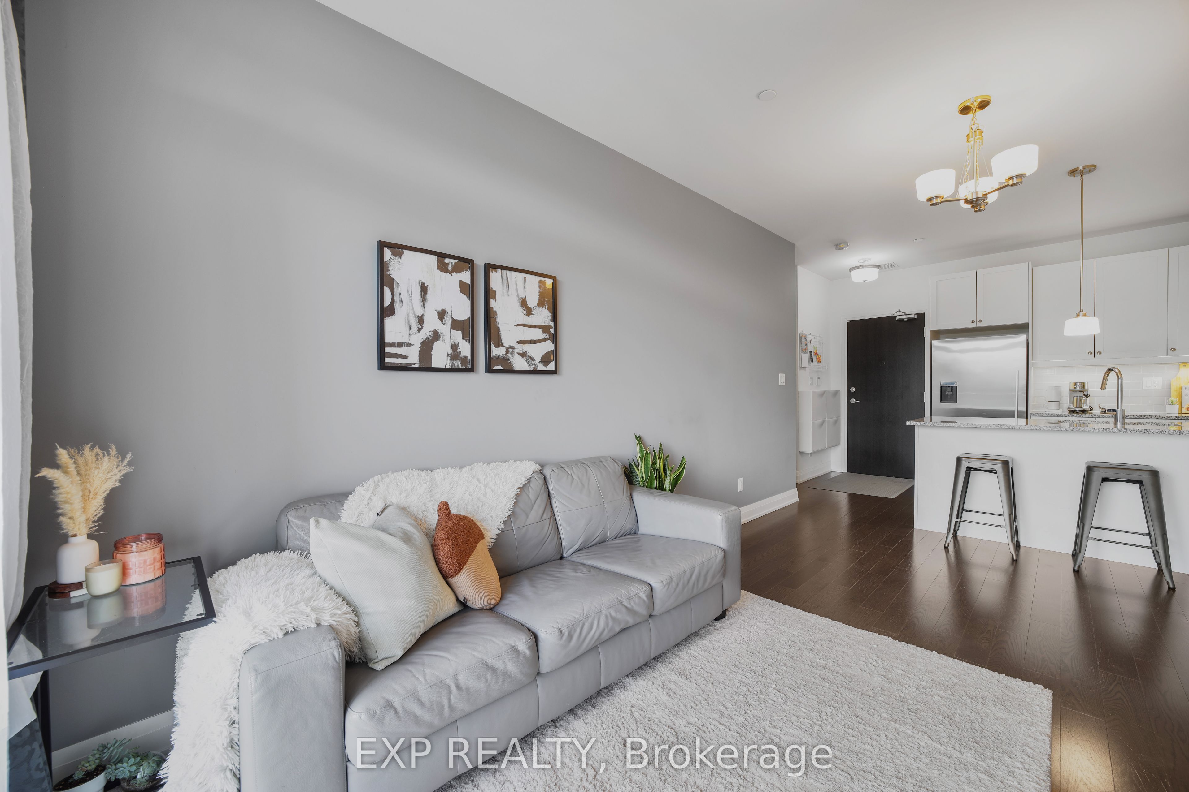 Additional image 4 of 602A-15277 Yonge Street, Aurora, ON, L4G 1N6