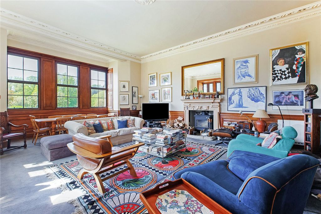 4 bed flat for saleSherborne House, Sherborne, Gloucestershire GL54 photo 3