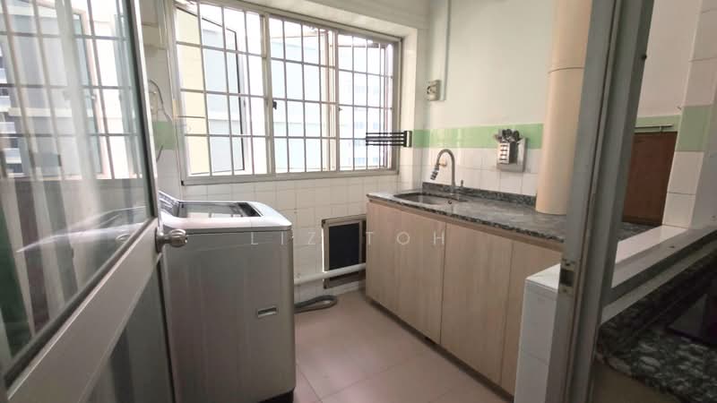 Additional image 10 of 876 Woodlands Avenue 9