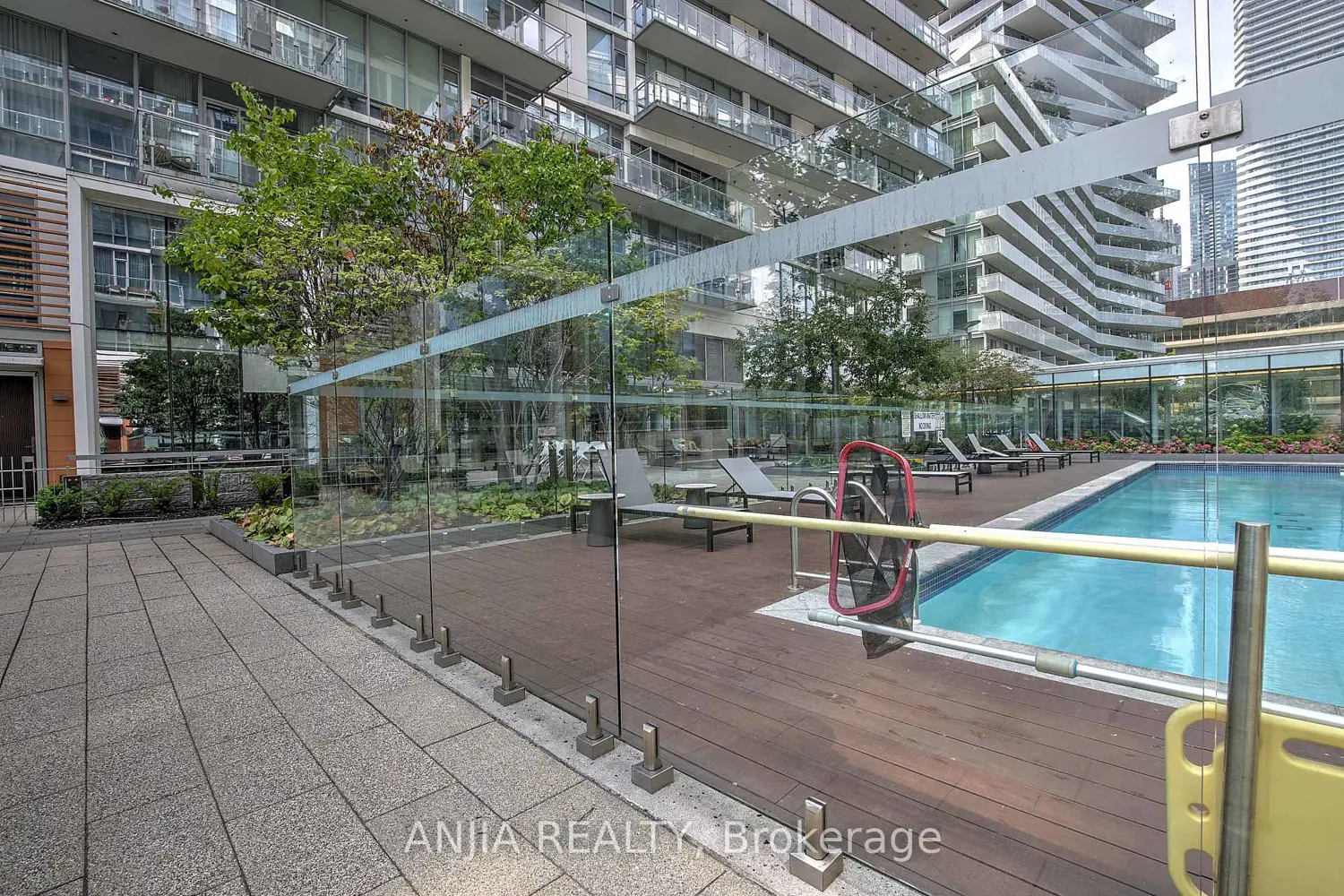 Additional image 7 of 29 Queens Quay Ph1209
