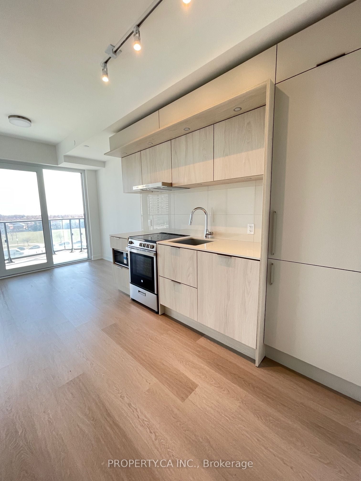 Additional image 2 of 417-448 Burnhamthorpe Road, Mississauga, ON, L5B 4A4