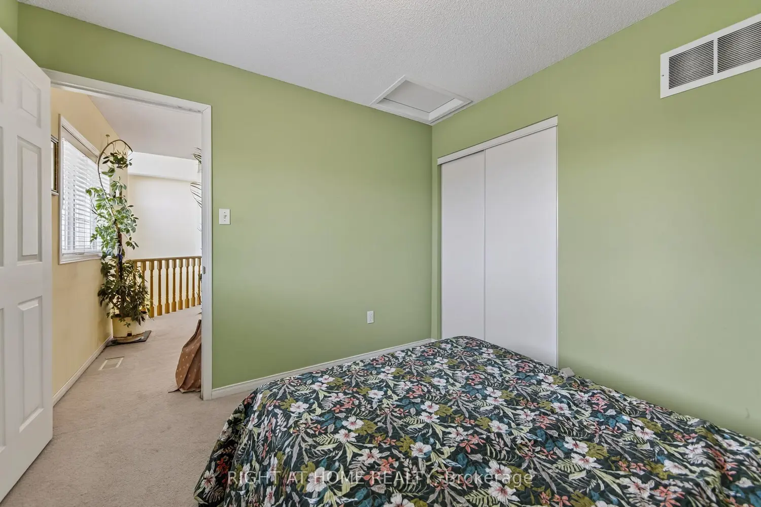 Additional image 13 of 1338 Vincent Crescent