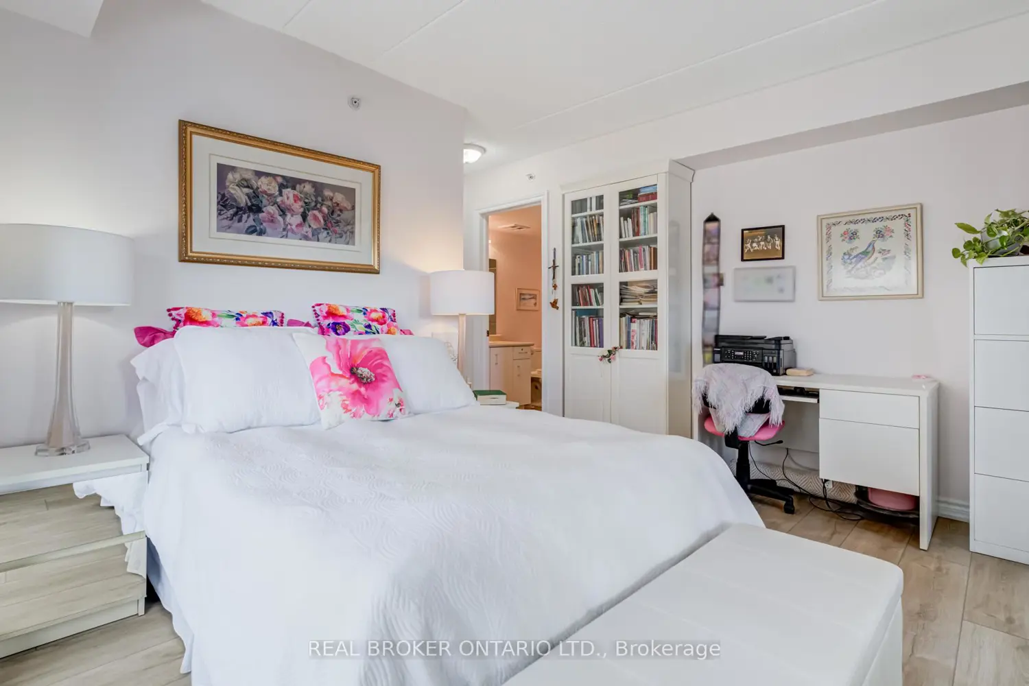 Additional image 12 of 1460 Bishops Gate 313