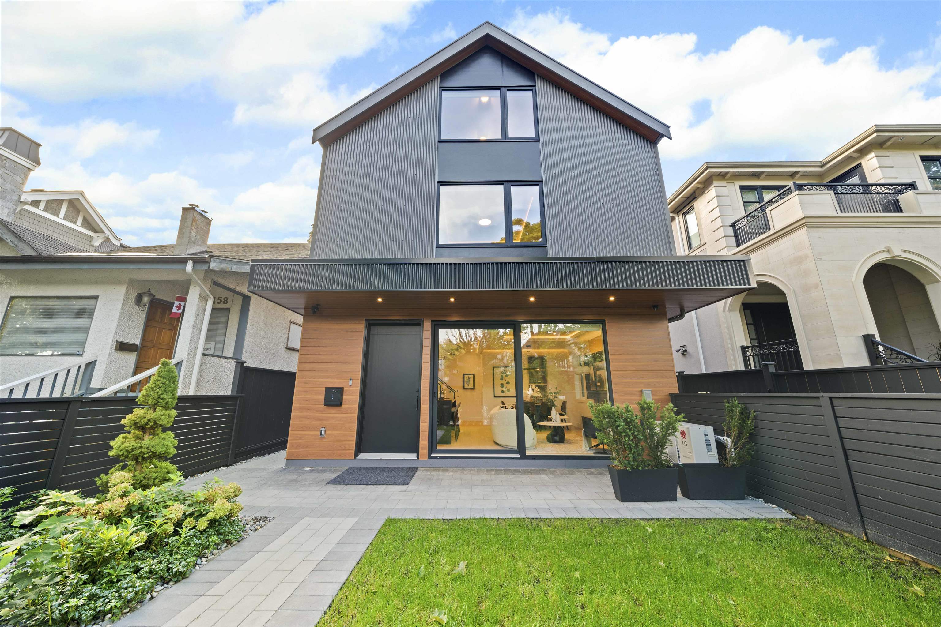 1-3466 W 22nd Avenue, Vancouver, BC, V6S 1J2