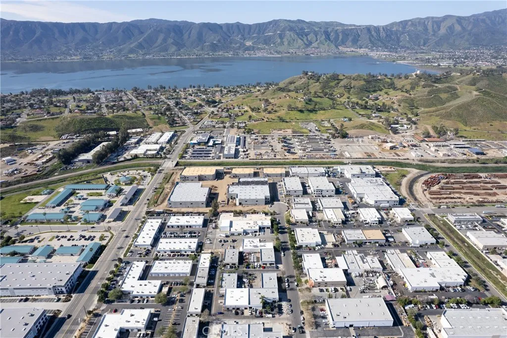 Additional image 59 of 560 Birch St Unit 5, Lake Elsinore, CA 92530