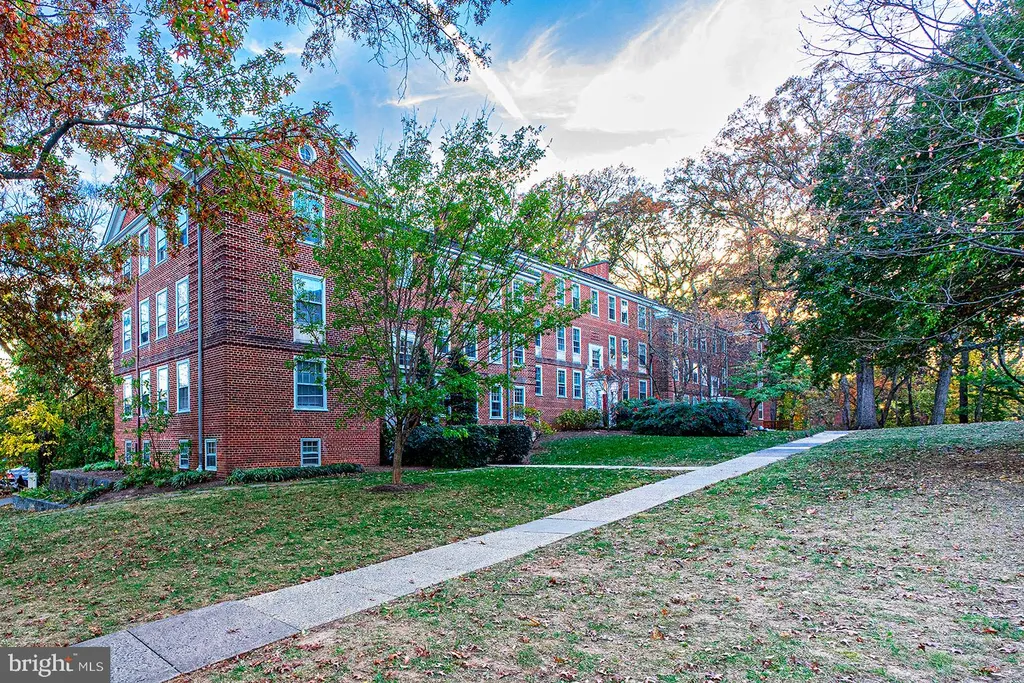 Additional image 36 of 3400 39th Street NW Unit A715, Washington, DC 20016