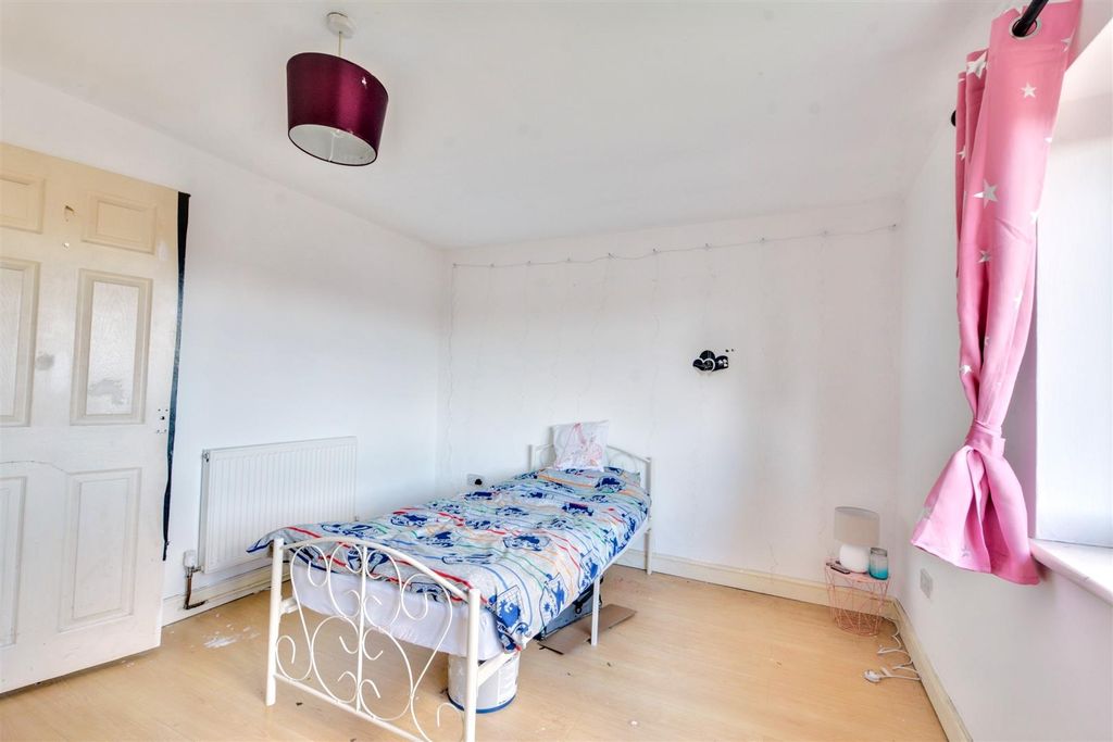 Additional image 10 of 2 bed flat for saleGibbons Avenue, Stapleford NG9