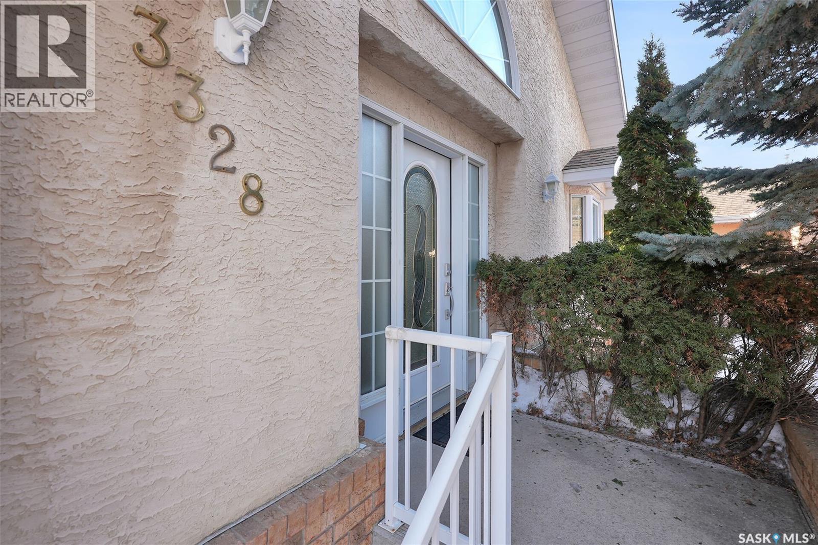 Additional image 2 of 3328 Lakeshore Court, Regina, SK, S4S7H8