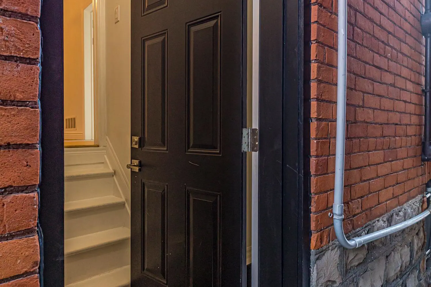 Additional image 19 of 295 Locke Street