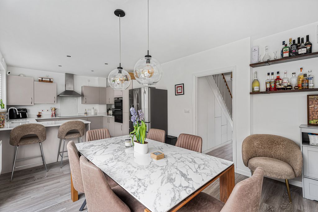 Additional image 2 of 4 bed detached house for saleSedge Smith Way, Wantage OX12