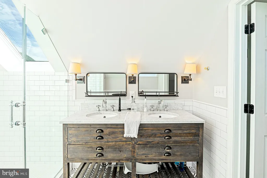 Additional image 38 of 3350 17th Street NW Unit PH2, Washington, DC 20010