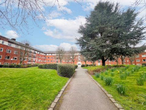 Eccles New Road, Melmerby Court Eccles New Road M5