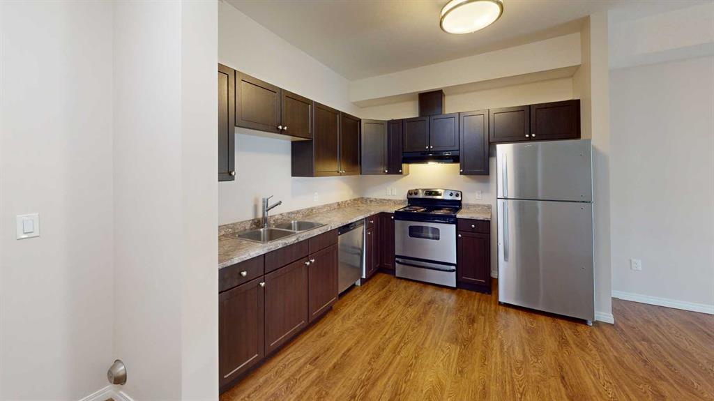 Additional image 3 of 303-10004 97a Street, Grande Prairie, AB, T8V2C1